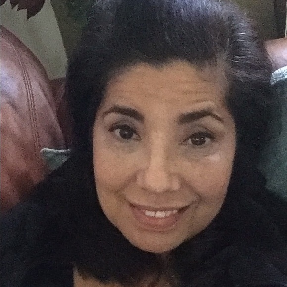 Meet your Posher, Annette - Picture 1 of 1